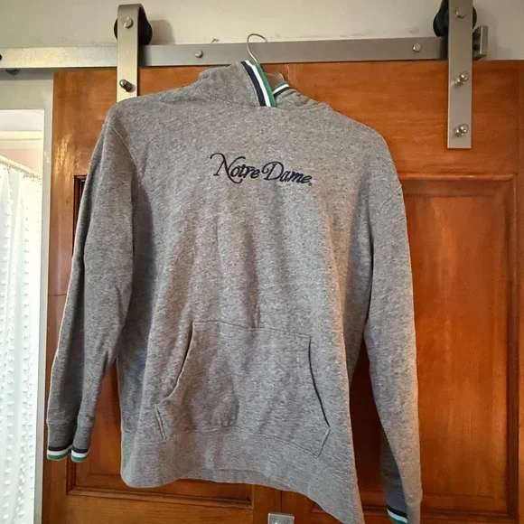 Huge lot of Notre Dame clothes - Picture 14 of 16